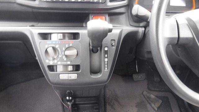 DAIHATSU MIRA E:S 2019/2