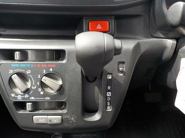 DAIHATSU MIRA E:S 2019/3