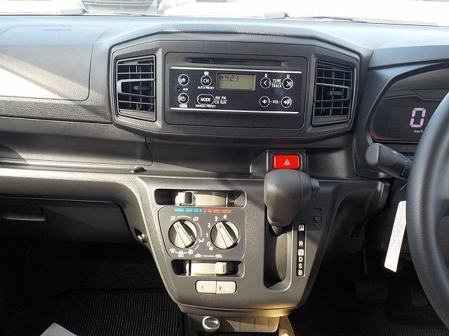 DAIHATSU MIRA E:S 2019/5
