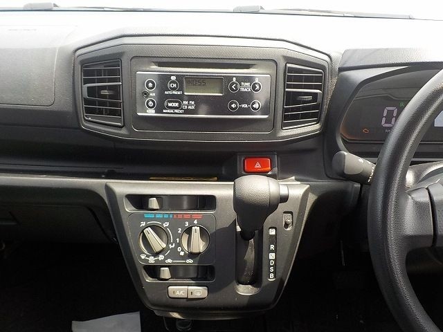 DAIHATSU MIRA E:S 2019/5