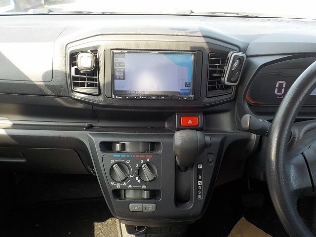 DAIHATSU MIRA E:S 2019/5
