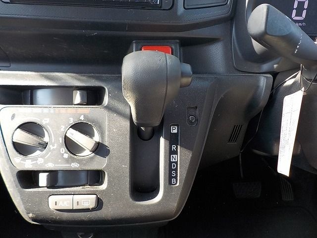 DAIHATSU MIRA E:S 2020/11