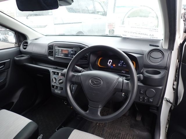 DAIHATSU MIRA E:S 2021/2