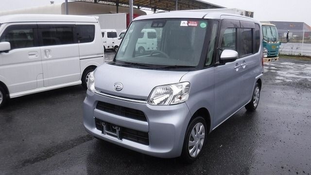DAIHATSU TANTO 2019/4