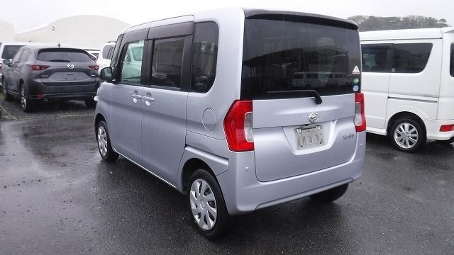 DAIHATSU TANTO 2019/4