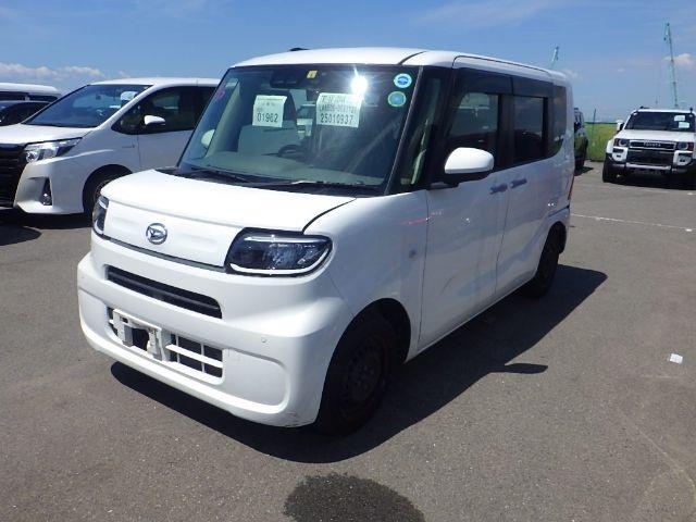 DAIHATSU TANTO 2020/5