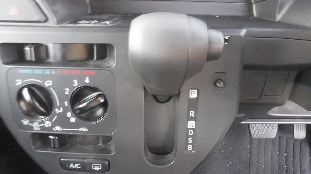 DAIHATSU WAKE 2020/11