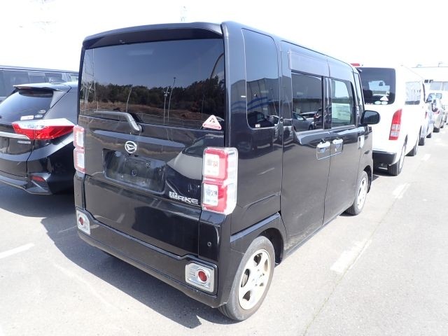 DAIHATSU WAKE 2019/5