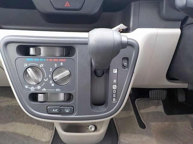 TOYOTA PASSO 2019/7
