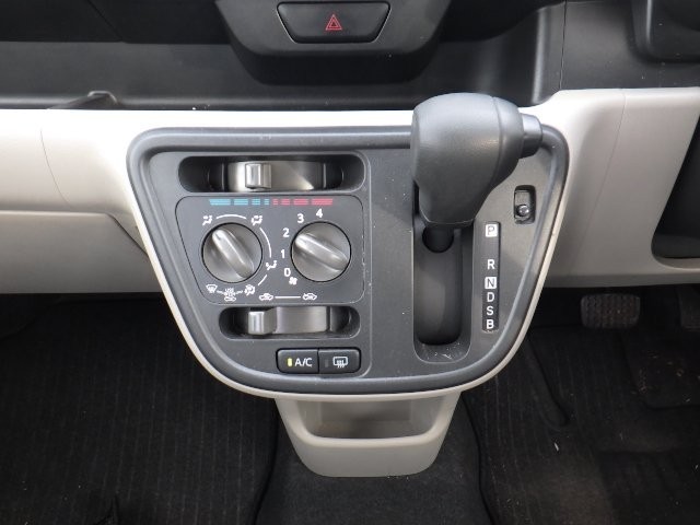 TOYOTA PASSO 2020/10