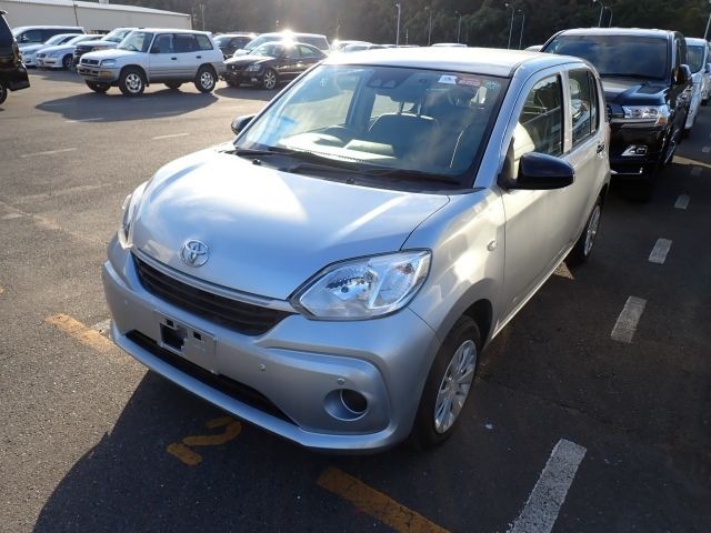 TOYOTA PASSO 2020/10