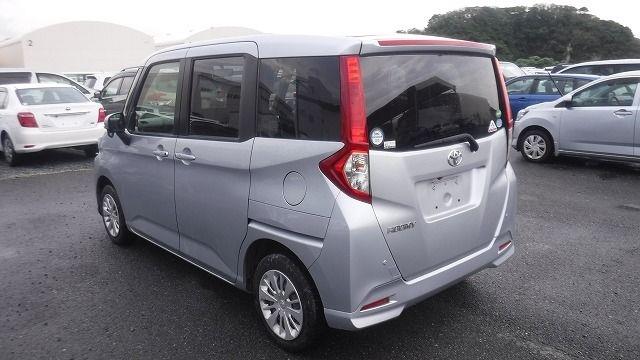 TOYOTA ROOMY 2018/8