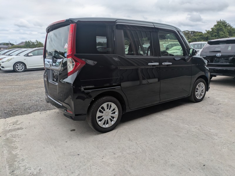 TOYOTA ROOMY 2019/3