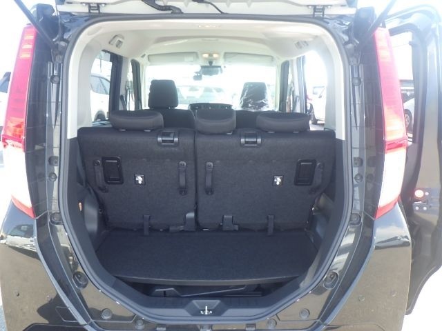 TOYOTA ROOMY 2019/6