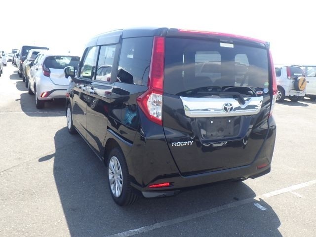TOYOTA ROOMY 2019/6