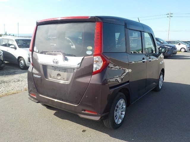 TOYOTA ROOMY 2019/7