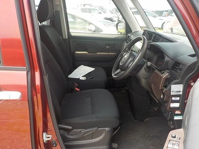 TOYOTA ROOMY 2019/7