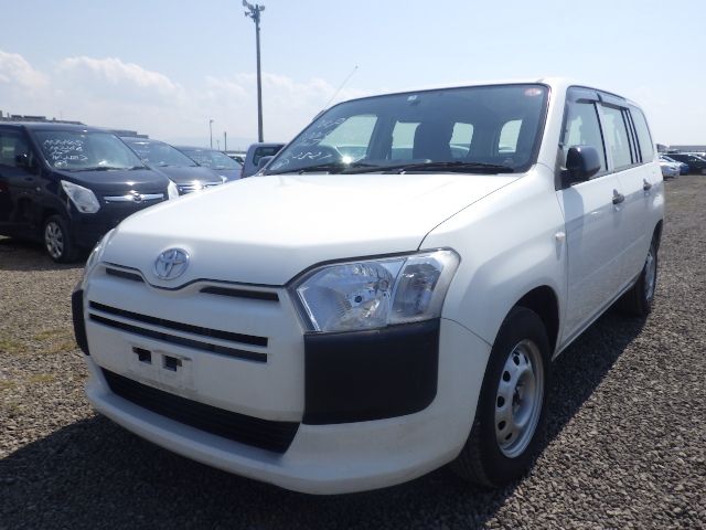 TOYOTA SUCCEED 2015/2