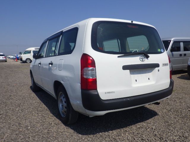 TOYOTA SUCCEED 2015/2