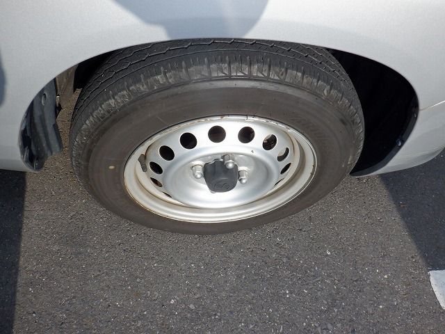 TOYOTA SUCCEED 2015/2