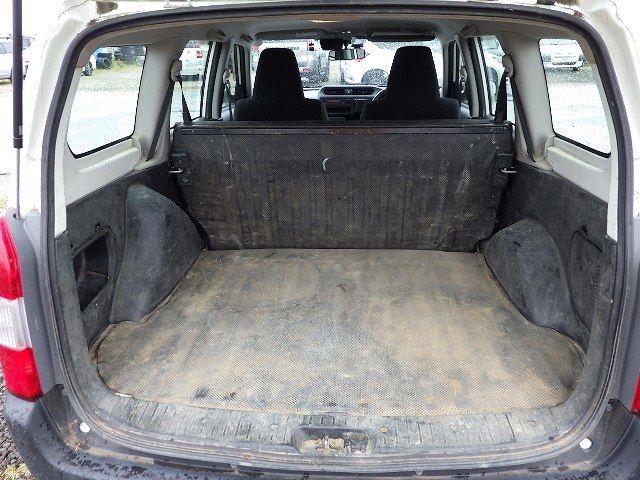 TOYOTA SUCCEED 2018/5