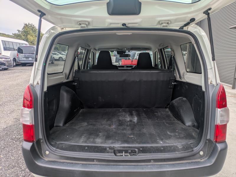 TOYOTA SUCCEED 2020/10