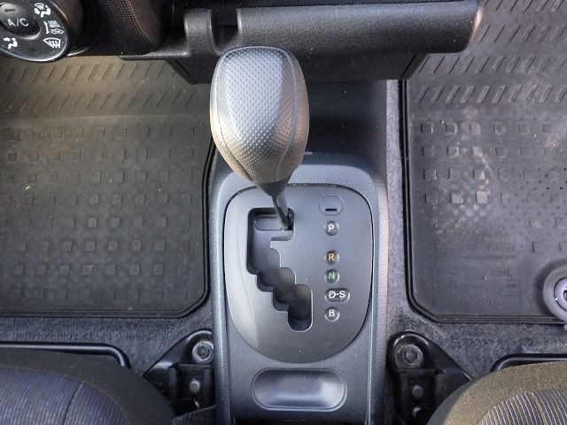 TOYOTA SUCCEED 2020/3