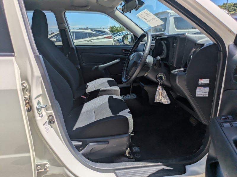 TOYOTA PROBOX VAN 2021/6
