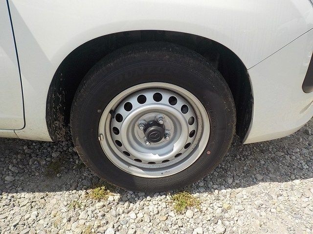 MAZDA FAMILIA 2020/6