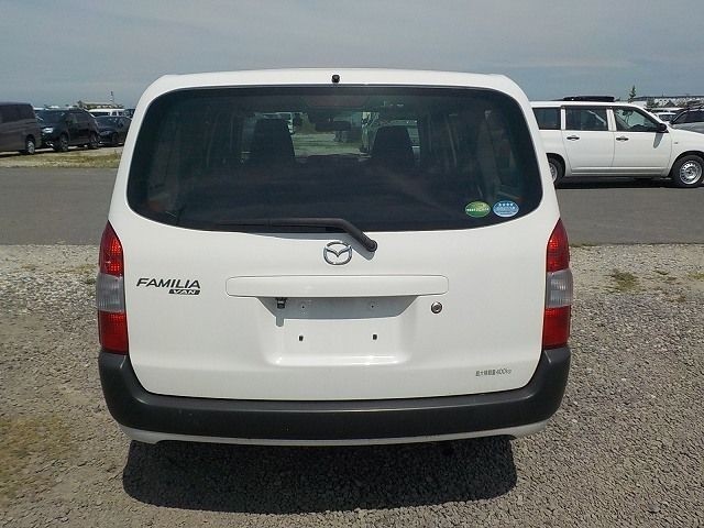 MAZDA FAMILIA 2020/6