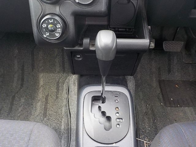 MAZDA FAMILIA 2020/6