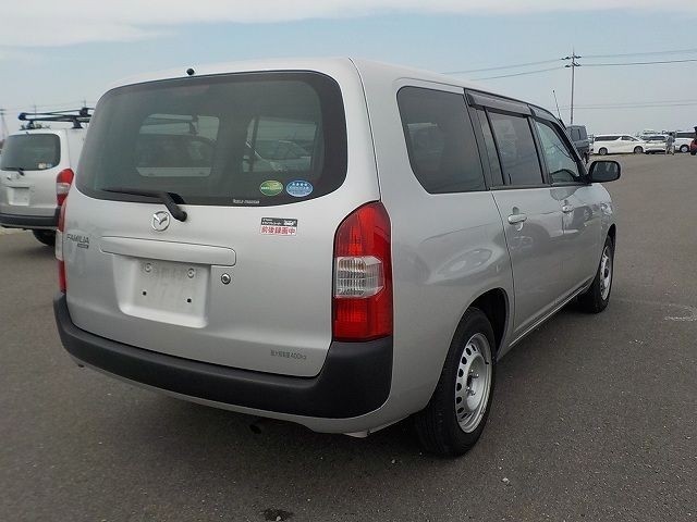 MAZDA FAMILIA 2020/6