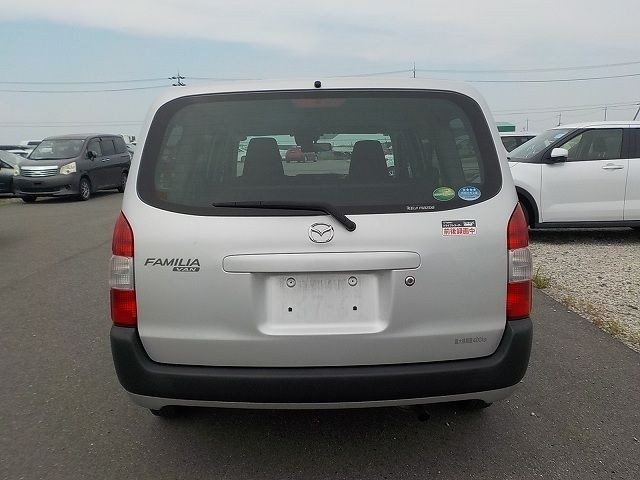 MAZDA FAMILIA 2020/6