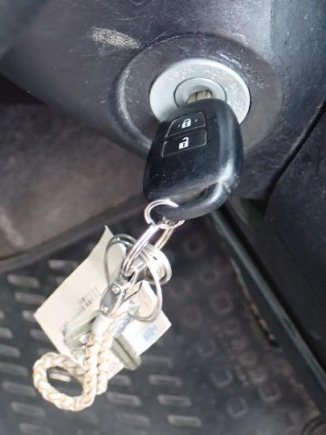 TOYOTA SUCCEED 2018/9