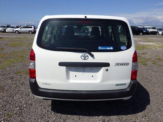 TOYOTA SUCCEED 2018/9