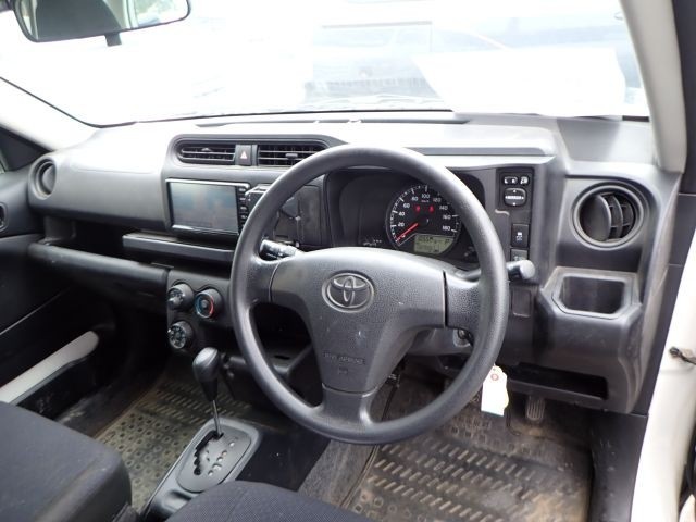 TOYOTA SUCCEED 2019/5