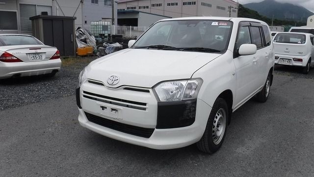 TOYOTA SUCCEED 2019/5