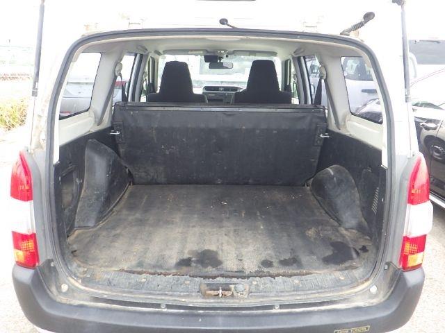 TOYOTA SUCCEED 2019/8