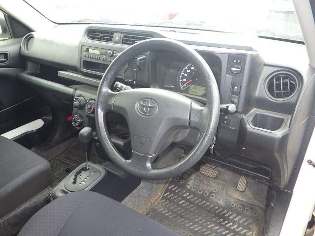 TOYOTA SUCCEED 2019/8