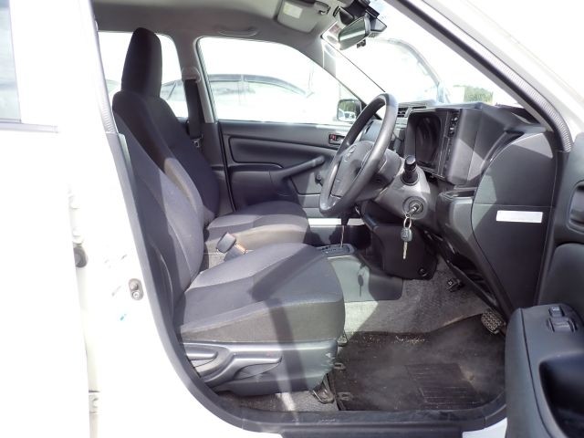 TOYOTA PROBOX VAN 2019/9