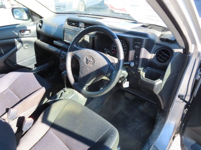 TOYOTA SUCCEED 2020/5