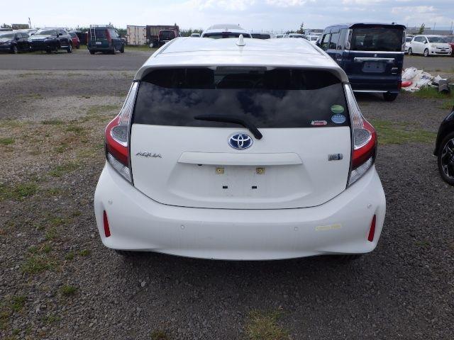 TOYOTA AQUA 2018/5