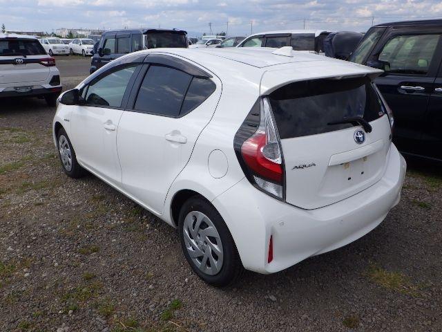 TOYOTA AQUA 2018/5