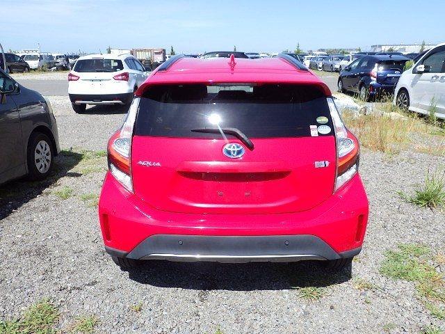 TOYOTA AQUA 2018/8