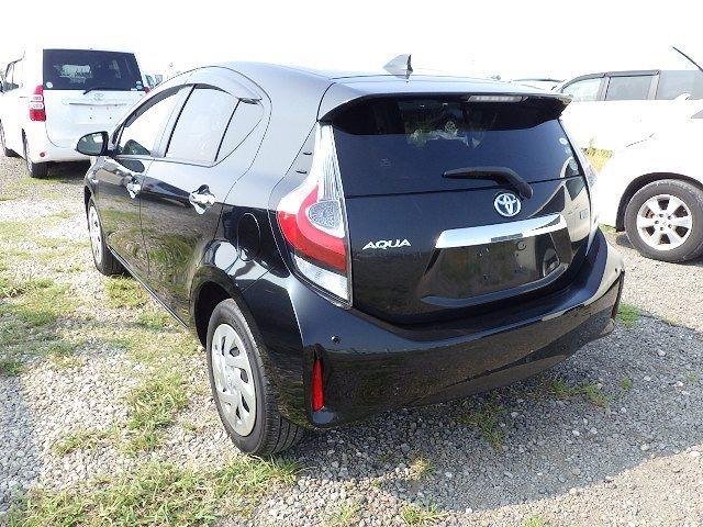 TOYOTA AQUA 2018/9