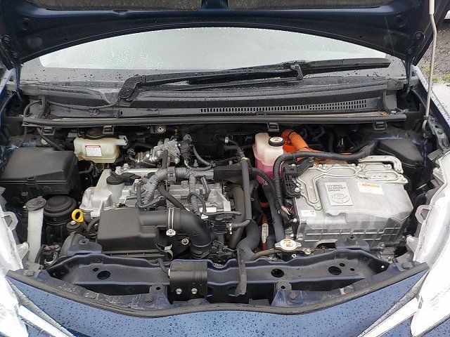 TOYOTA VITZ 2019/6
