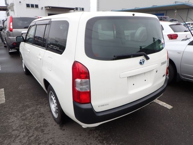 TOYOTA SUCCEED 2019/3