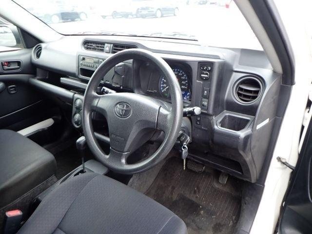 TOYOTA SUCCEED 2019/3