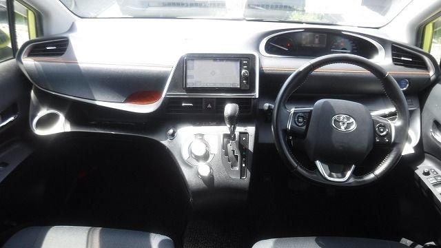 TOYOTA SIENTA 2018/8