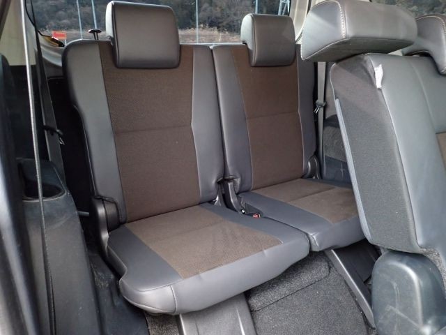 TOYOTA SIENTA 2019/3